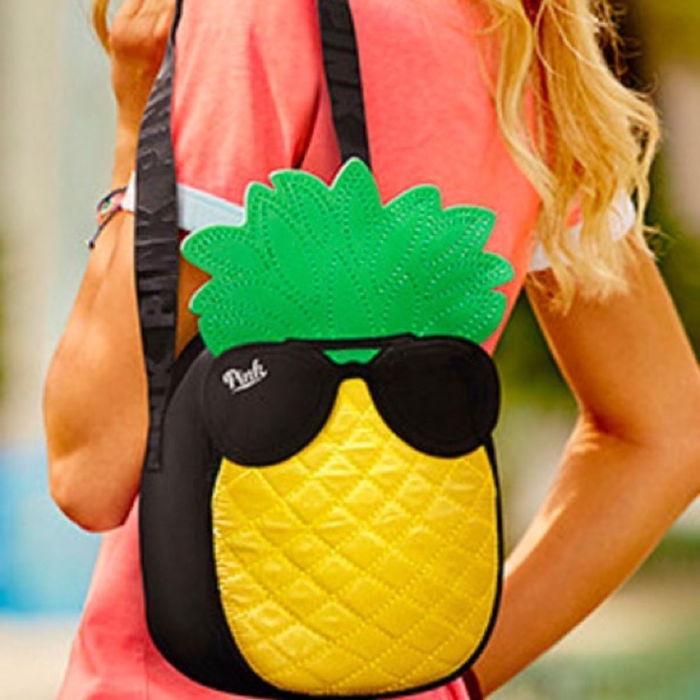 VICTORIA SECRET PINK COOLER PINEAPPLE